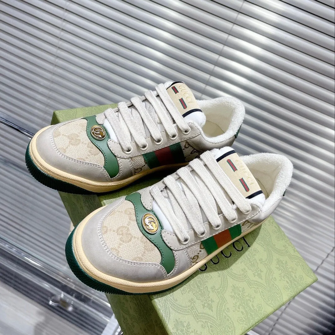 👟👟Ex-factory price 480👟👟 𝗚𝘂𝗰𝗰𝗶 Screener series sports dirty shoes, all of them are upgraded to the ex-factory price of z👟👟The leather and outsole are aged and molded at one time, instead of market products that are aged later and look very cheap. The inner lining is a cotton blended towel customized according to the original product. The thickness, breathability, and feel are all the same as the original product. Genuine open-mold cowhide feet are stamped and formed, rather than the ordinary version on the market that is cut by hand. The metal Double G oval enamel hardware is molded according to the original version. The details of the latest outsole have been adjusted compared to the previous version. We have also made upgrades. The T👟👟factory price R outsole, which is the same as the exclusive private model and the genuine product, perfectly restores the original craftsmanship in terms of softness and hardness, texture lines and clarity, and wearing comfort. The rubber soles sold on the market are not only wrong in color, texture, and bee pattern on the soles, but also have no texture at all. The thickness of the sole is approximately 2.5cm. Authentic and consistent complete packaging SIZE: 35-44